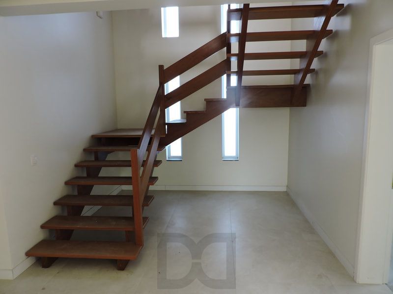 Casa nova de 600m² com 4 dormitórios e 3 vagas — foto 11