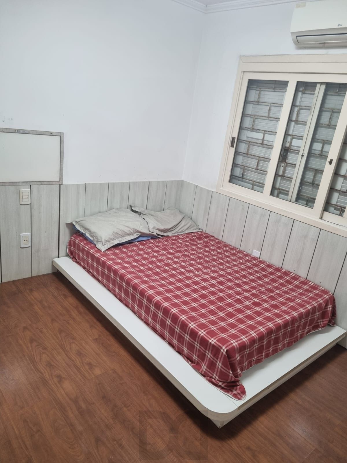 Apartamento térreo semi mobiliado de 3 dormitórios no bairro Cristal — foto 16