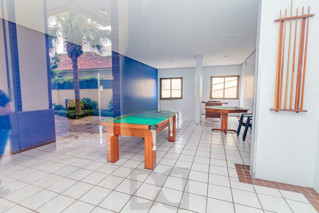 Apartamento com 3 quartos, vaga e elevador no Bairro Menino Deus — foto 25