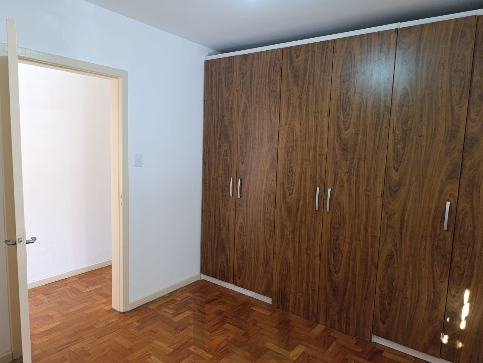Apartamento térreo de 2 dormitórios e 1 vaga no bairro Praia de Belas — foto 27
