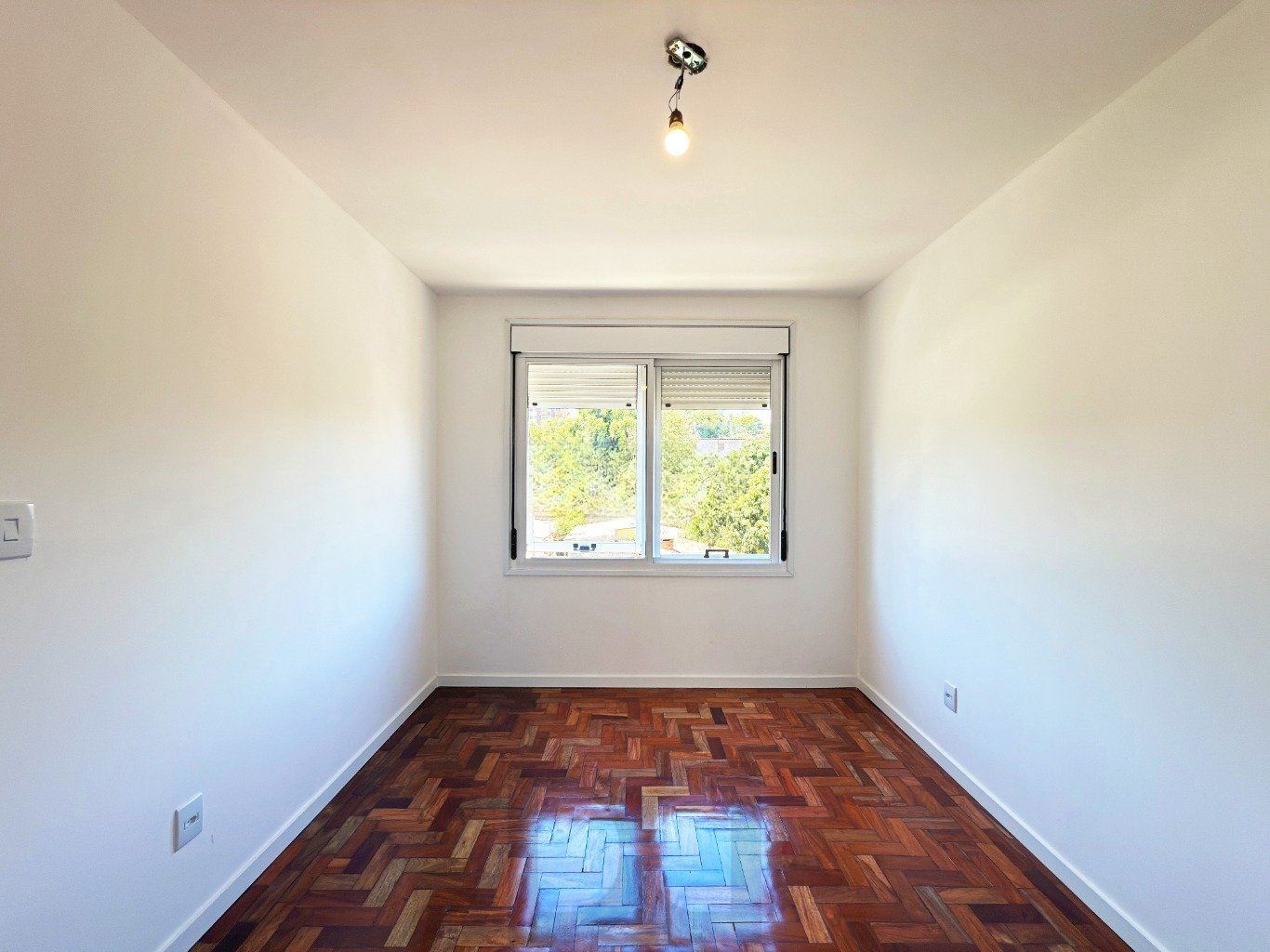 Cobertura com 2 quartos, vaga, elevador e churrasqueira  no bairro Cristal. — foto 14