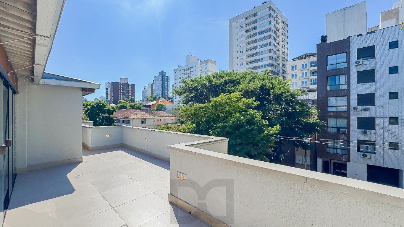 Cobertura com 3 quartos (2 suítes) e 2 vagas de garagem no Bairro Petrópolis — foto 28