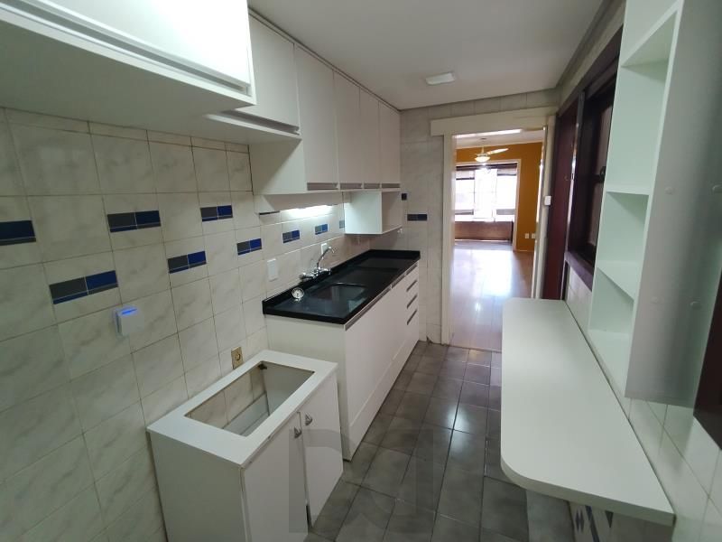 Apartamento 2 dormitórios, 1 vaga, churrasqueira e elevador no Cristo Redentor. — foto 14