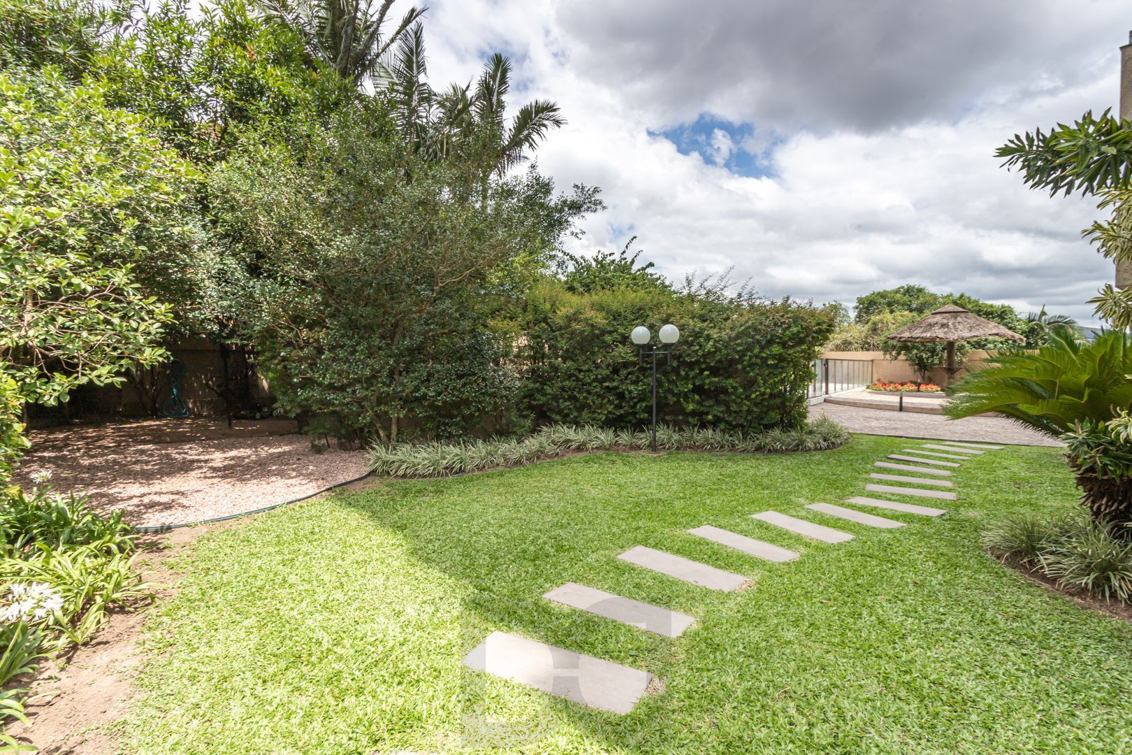 Apartamento de 97m², 2 dormitórios,1suíte, 3 vagas de garagem no Jardim Botânico — foto 64