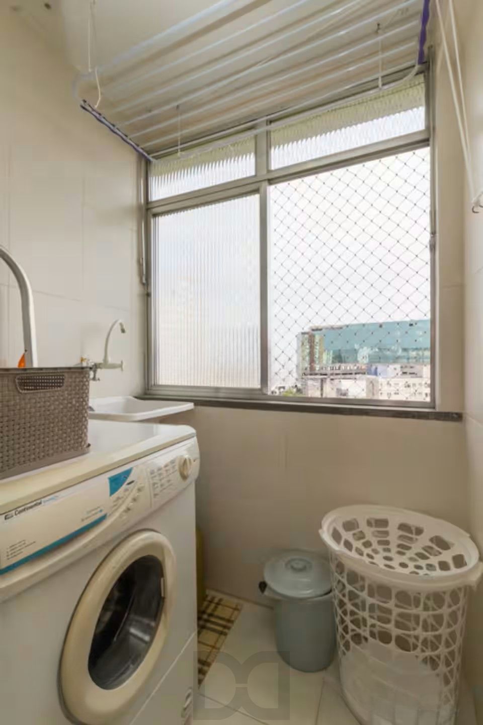 Apartamento 2 Dormitórios com Elevador à Venda na Azenha – Porto Alegre — foto 7