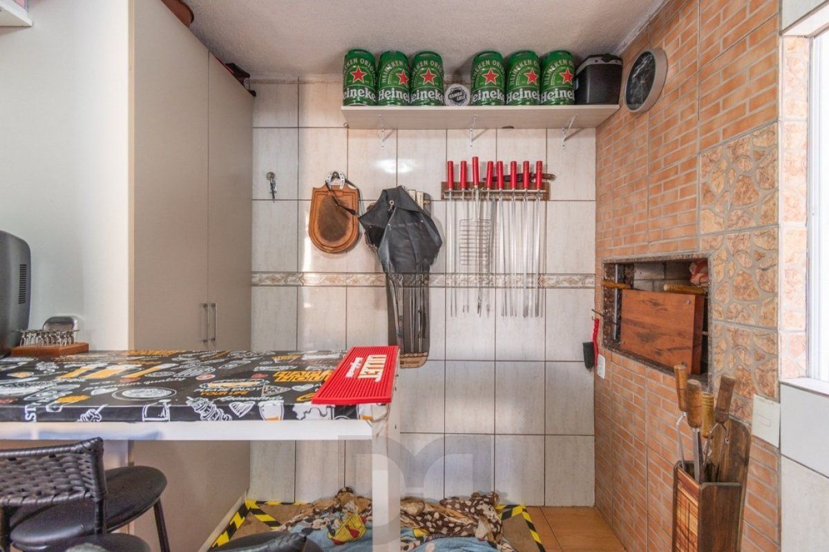 Casa com 2 quartos, 2 vaga, sacada e churrasqueira no bairro Costa e Silva — foto 17