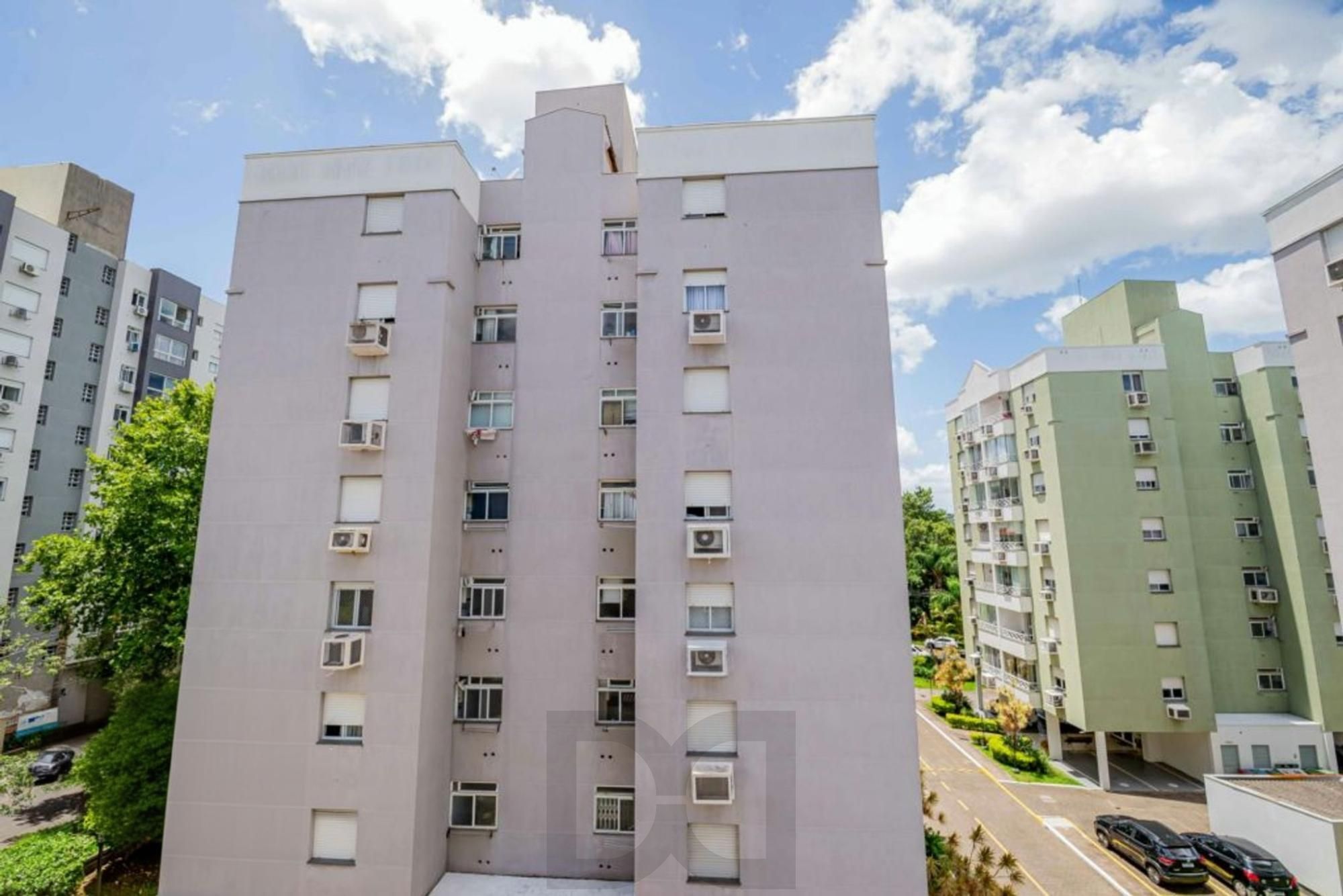 Apartamento semi mobiliado de 3 quartos, elevador, 1 vaga no bairro Cavalhada — foto 39