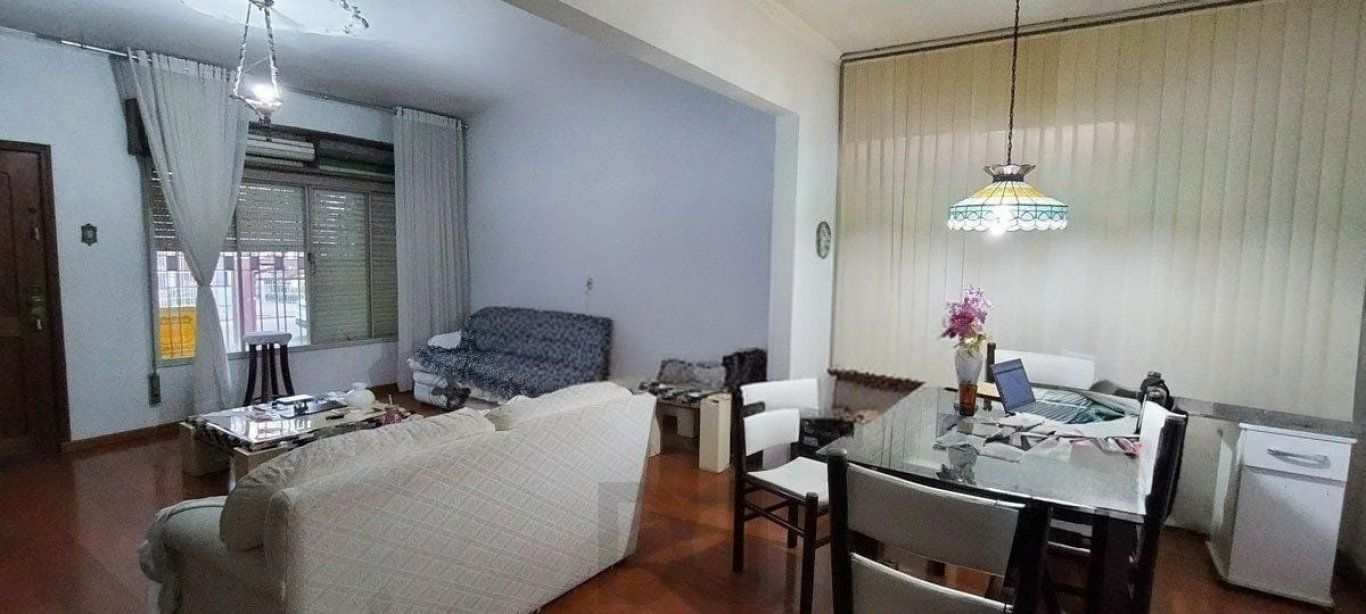 Casa com 4 quartos, 4 vagas e amplo pátio no Bairro Jardim Lindóia — foto 6