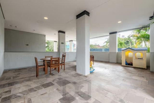 Apartamento de 3 quartos, 1 vaga e elevador no Bairro Boa Vista em Porto Alegre — foto 35