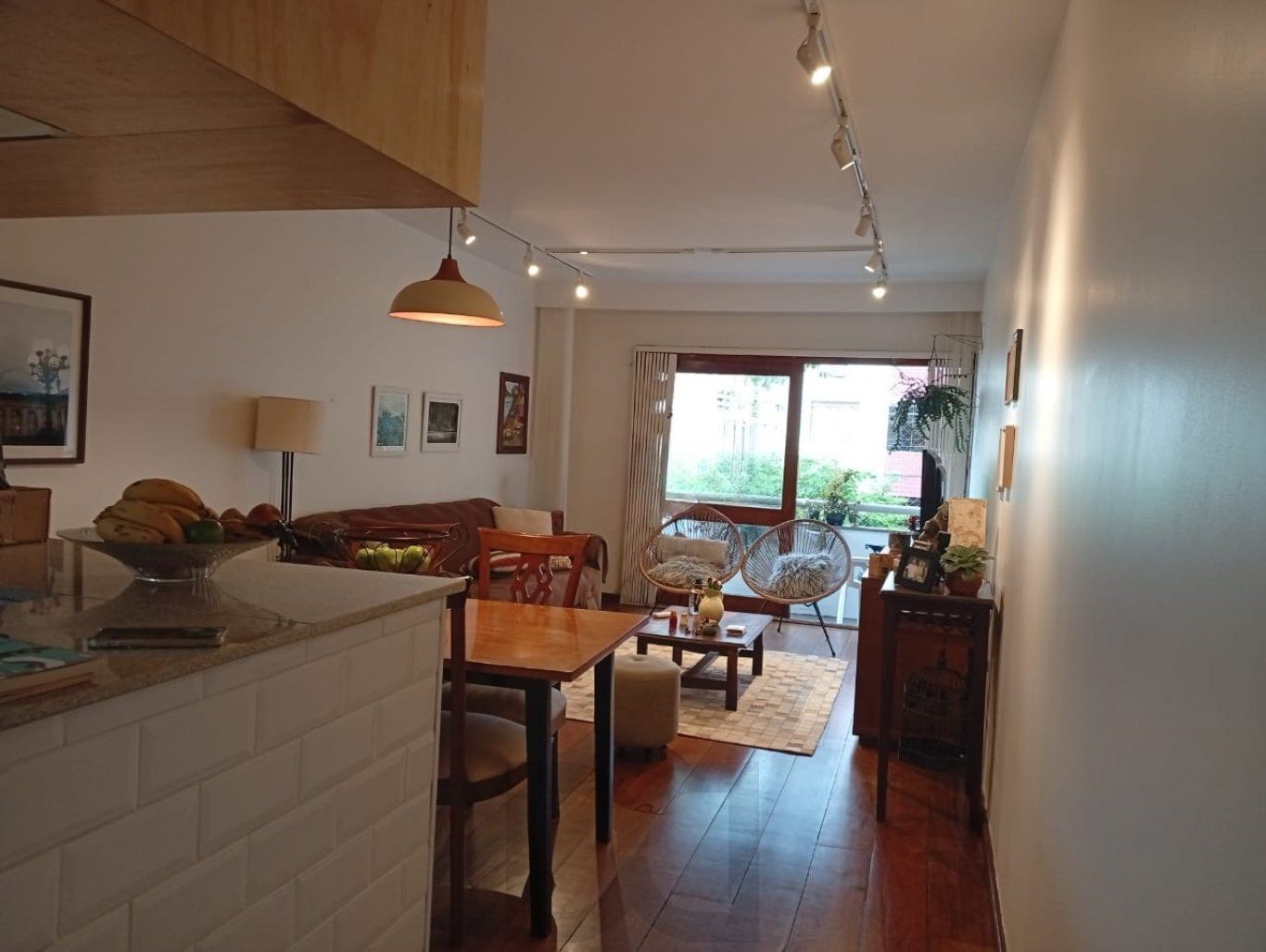 Apartamento com 3 quartos, vaga e sacada no bairro Jardim botânico — foto 2