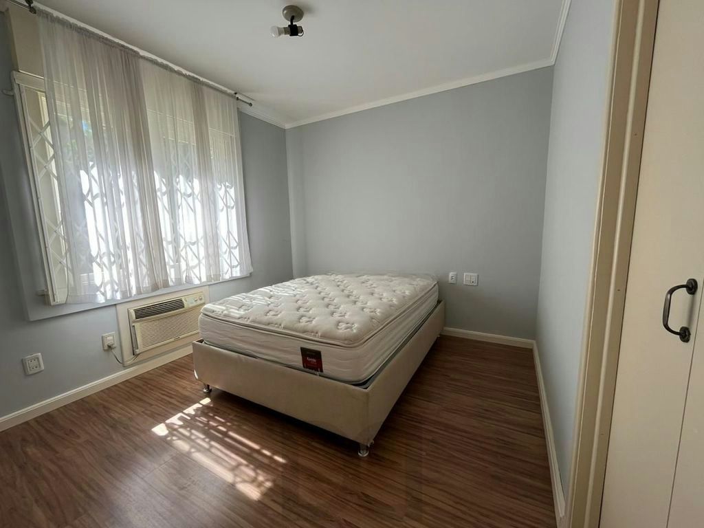 Apartamento com 1 quarto e 1 vaga coberta no bairro Petrópolis — foto 18