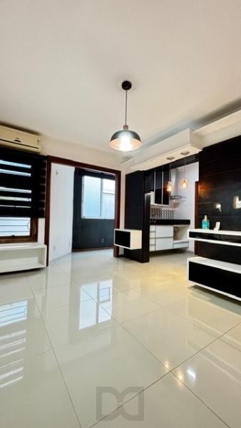 Apartamento 2 Dormitórios com Vaga à Venda no Rio Branco — foto 2