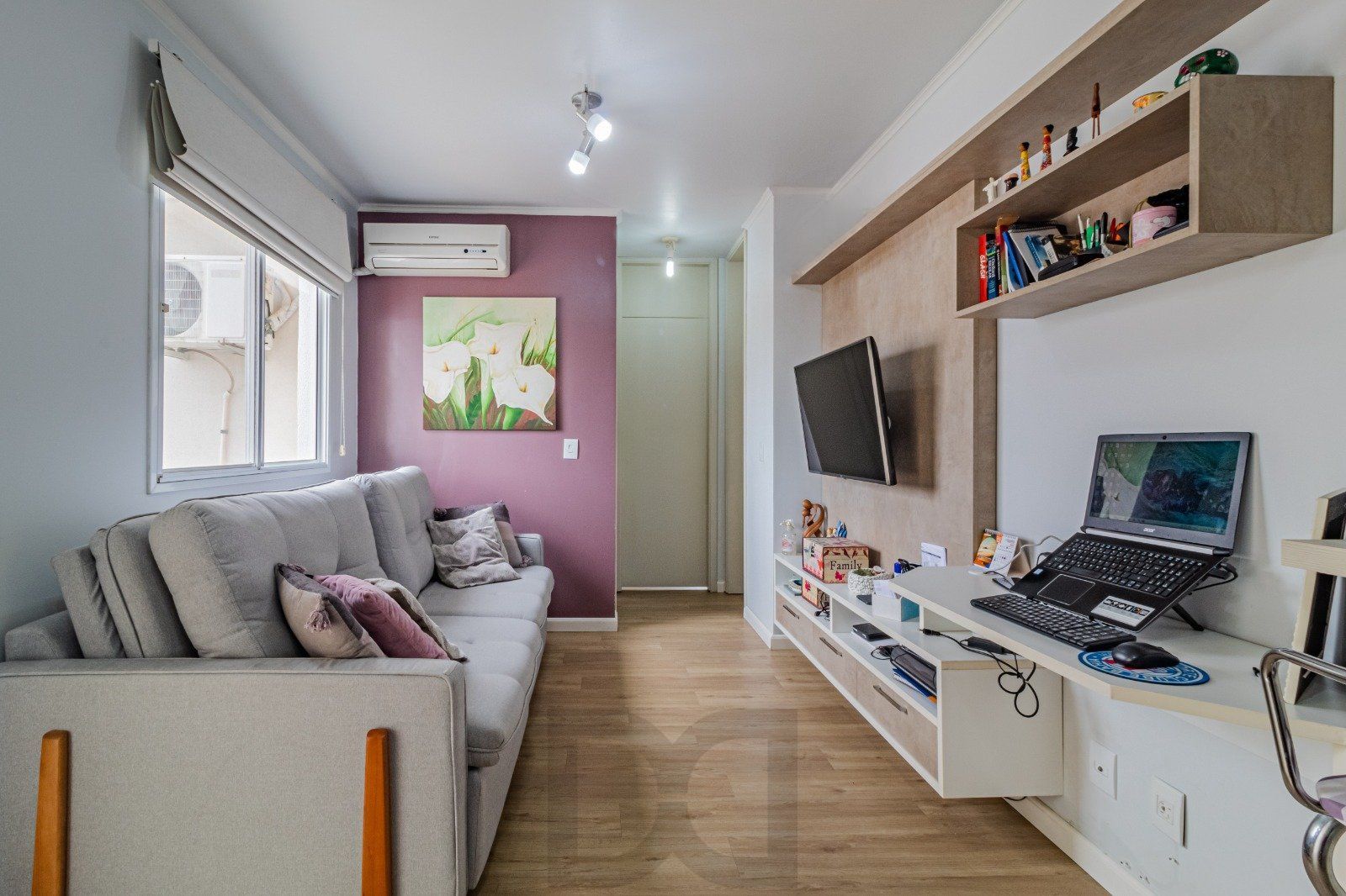 Apartamento com 2 dormitórios e 1 vaga de garagem escriturada no Bairro Humaitá — foto 8