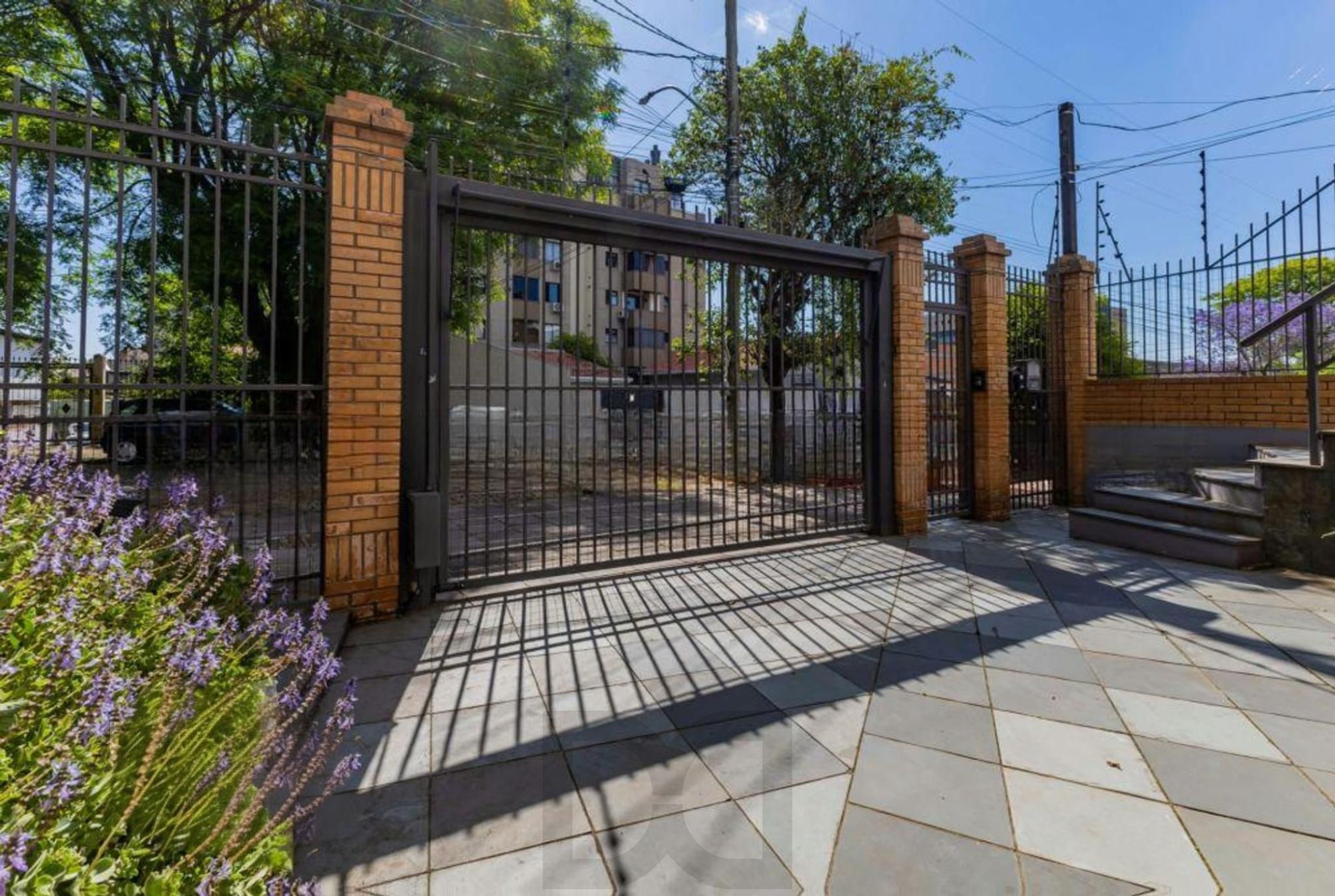 Casa com 1.640,00m², 3 dormitórios, 4 vagas à venda Rua Marista. — foto 60