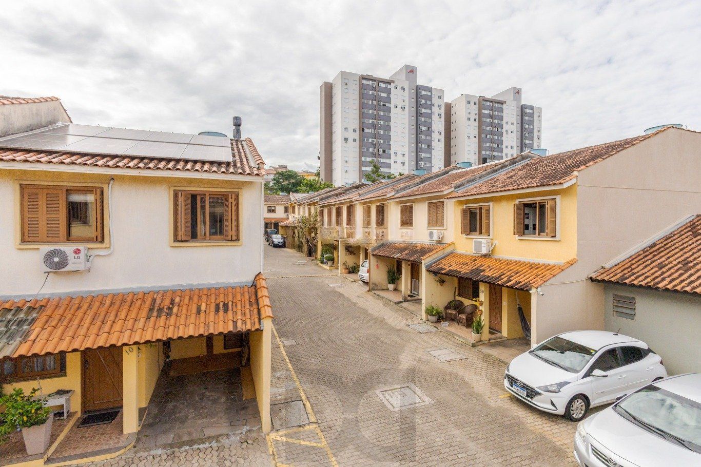 Casa com 3 quartos semi mobiliado com vaga no bairro Partenon — foto 21