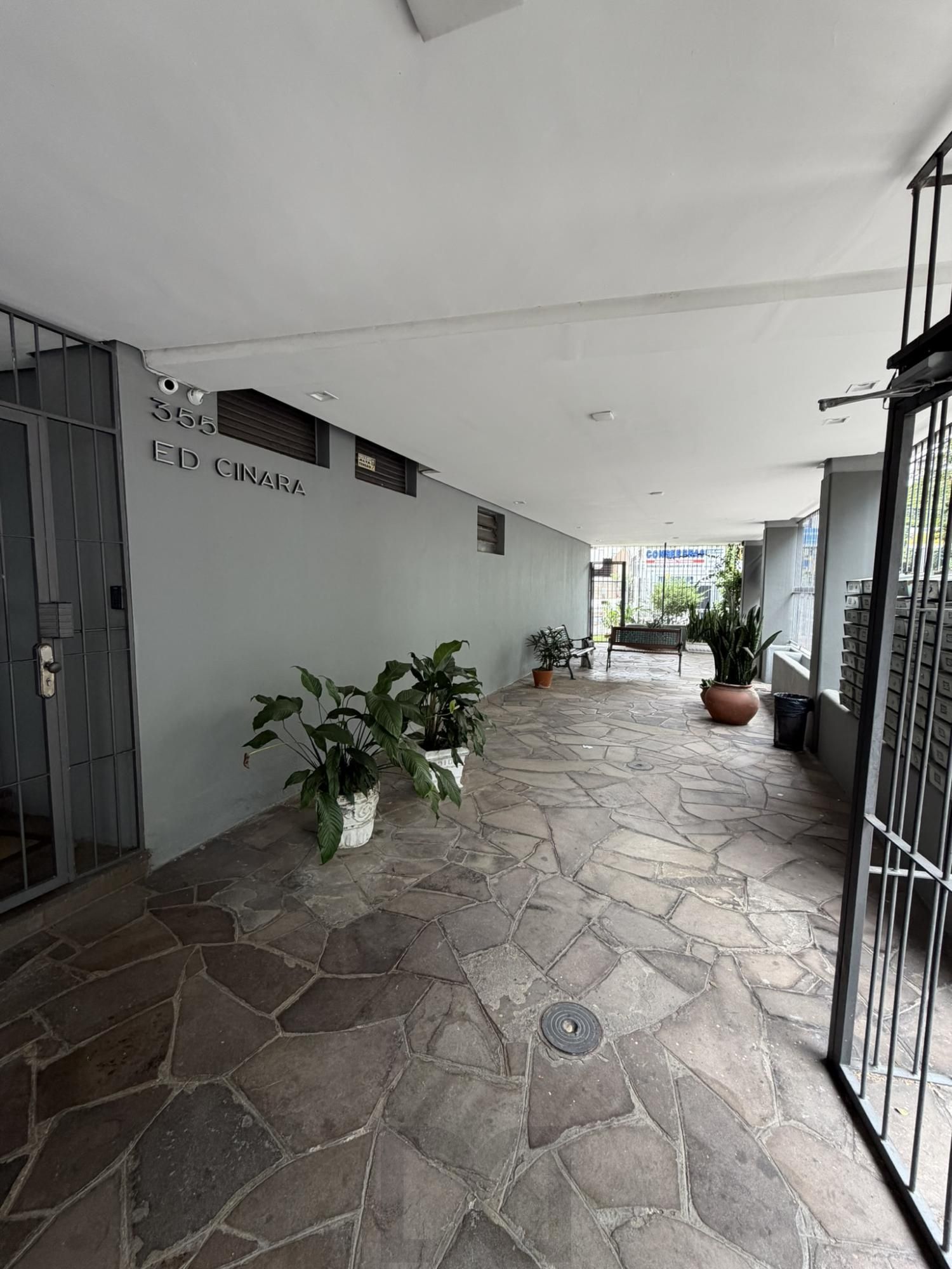 Apartamento 1 dormitório na rua Irmão José Otão, Independência — foto 40
