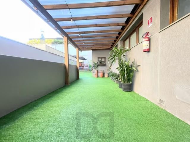Apartamento de 2 dormitórios, elevador no bairro Petrópolis Porto alegre. — foto 19