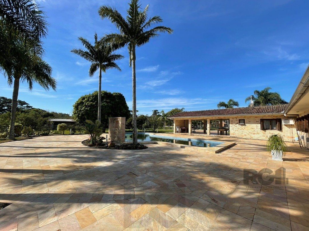 Sitio 2,0 hectares, 2 casas com suíte, 3 quartos, churrasqueira e garagem. — foto 1