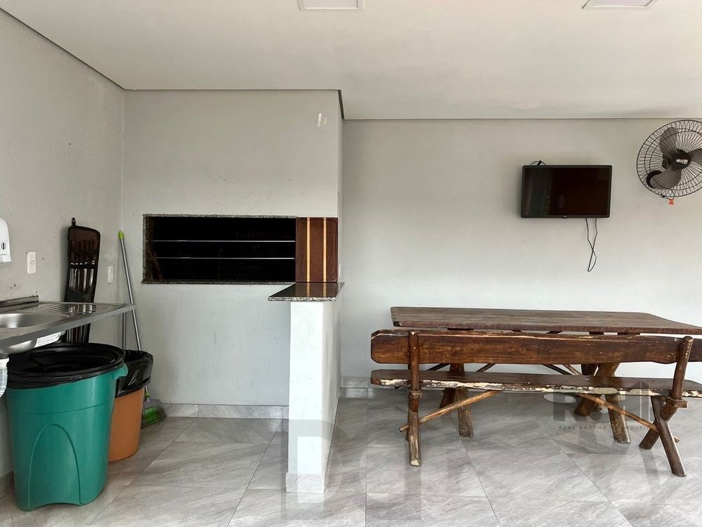 Apartamento de 2 quartos, elevador no bairro Partenon. — foto 36