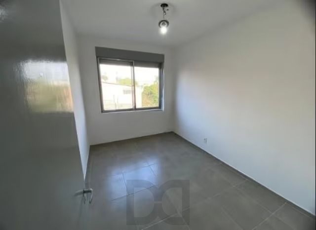 Apartamento de 2 Dormitórios no bairro Jardim Floresta Porto Alegre. — foto 17