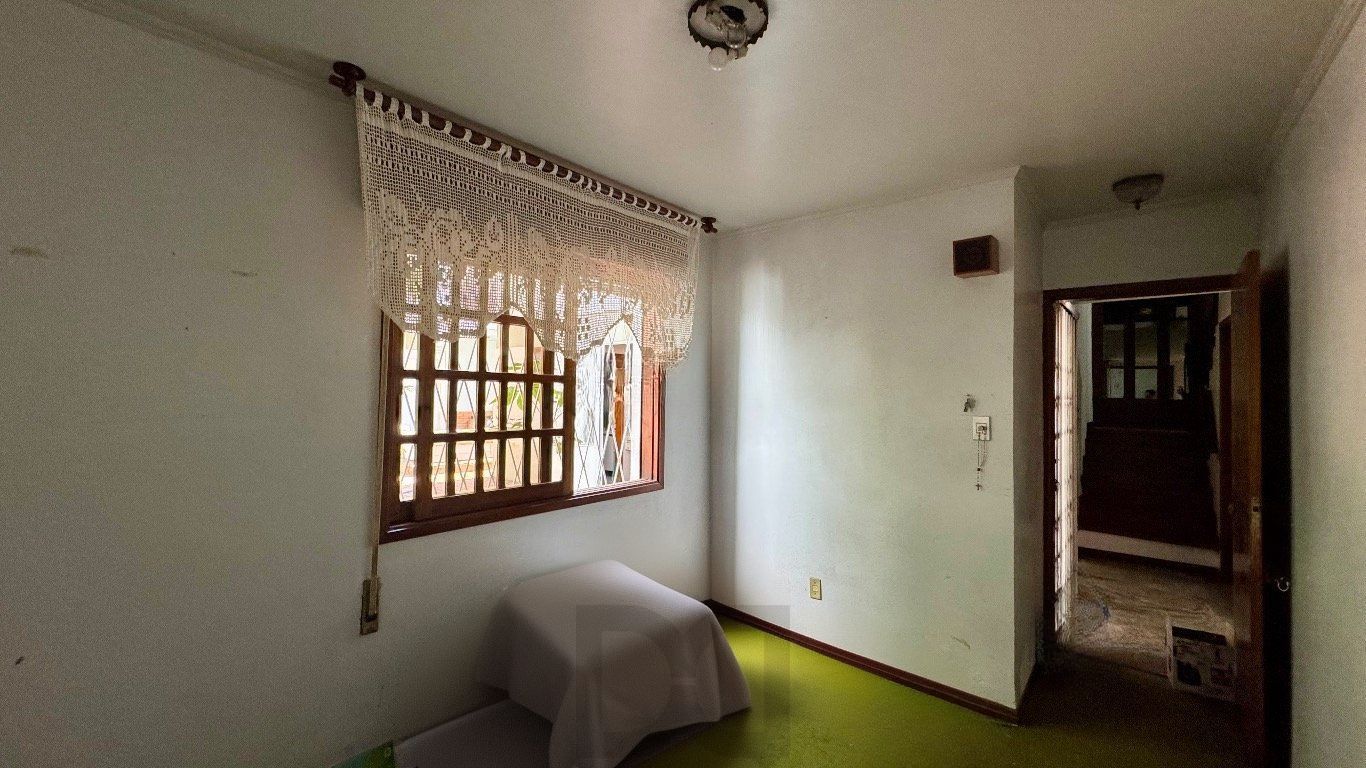 Casa com 350m², 4 quartos, 2 Suítes à venda em Azenha, Porto Alegre. — foto 6