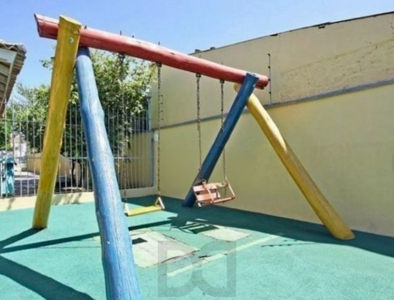 Casa com 2 Quartos e 1 banheiro à Venda, 91 m² Sarandi por R$ 250mil — foto 18