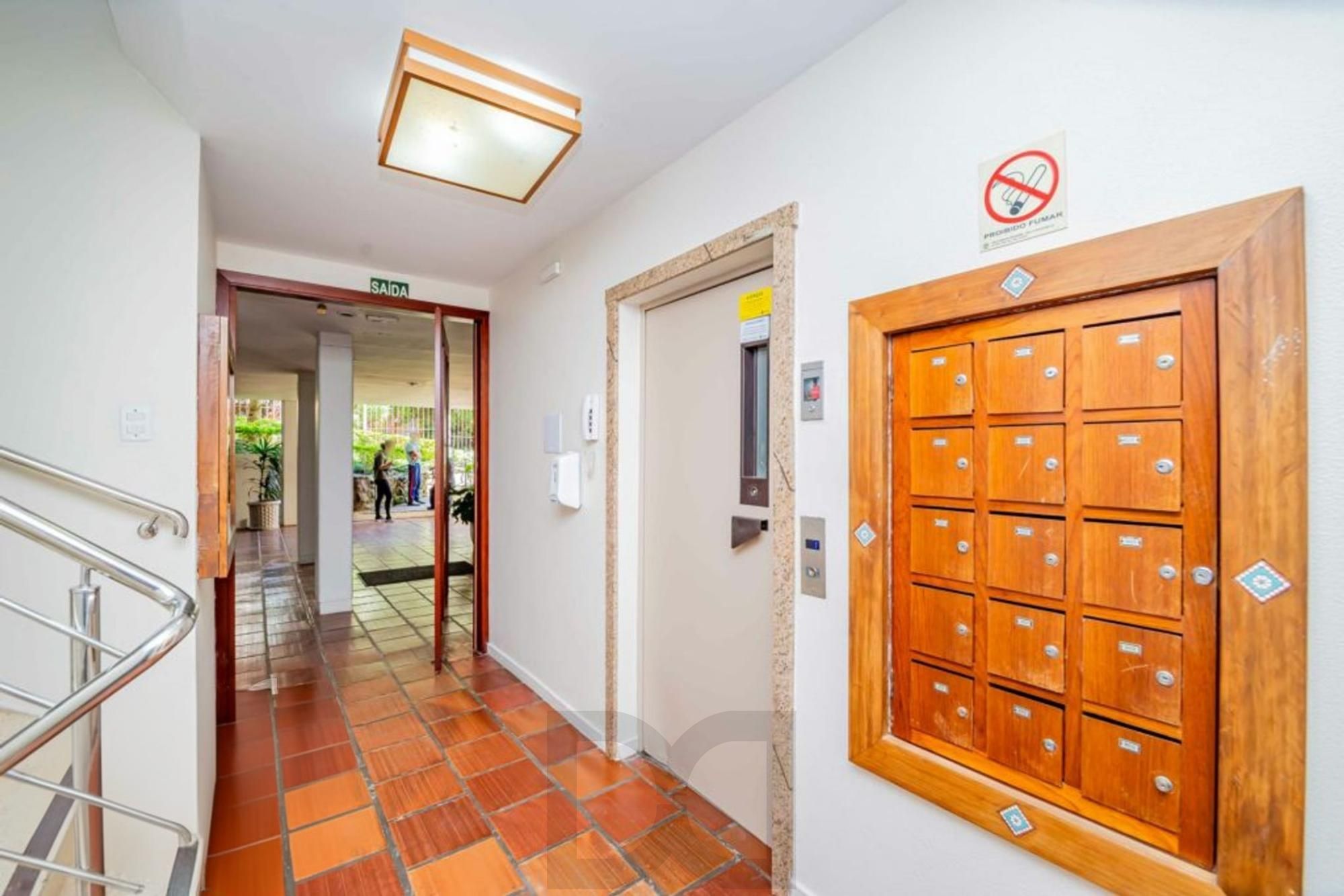 Apartamento 2 dormitórios, 1 vaga, elevador no bairro Higienópolis — foto 37