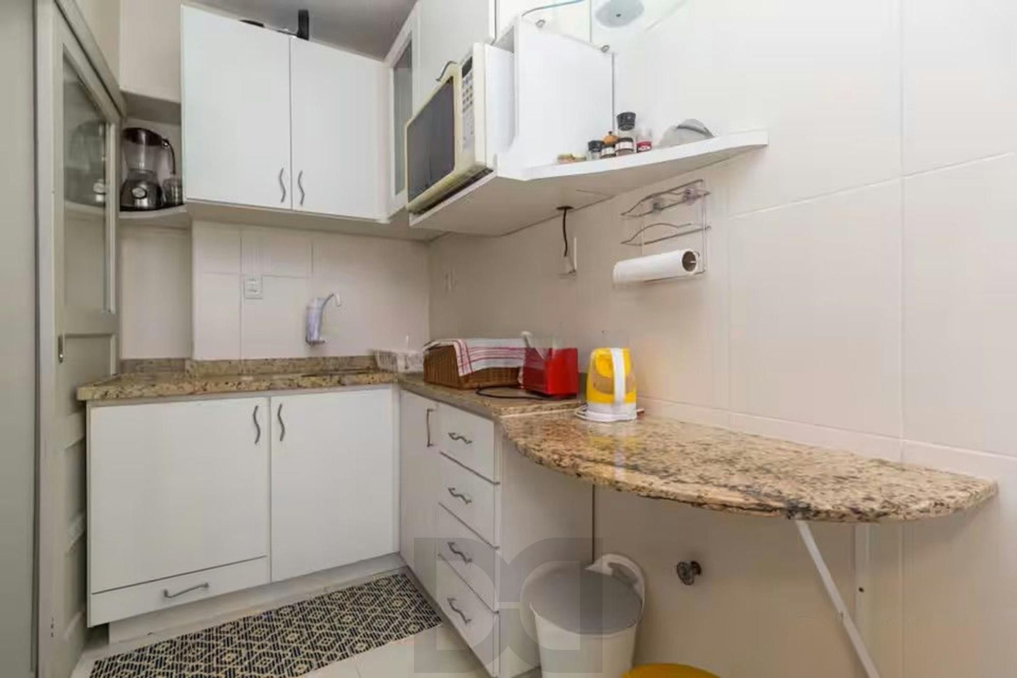 Apartamento 2 Dormitórios com Elevador à Venda na Azenha – Porto Alegre — foto 6
