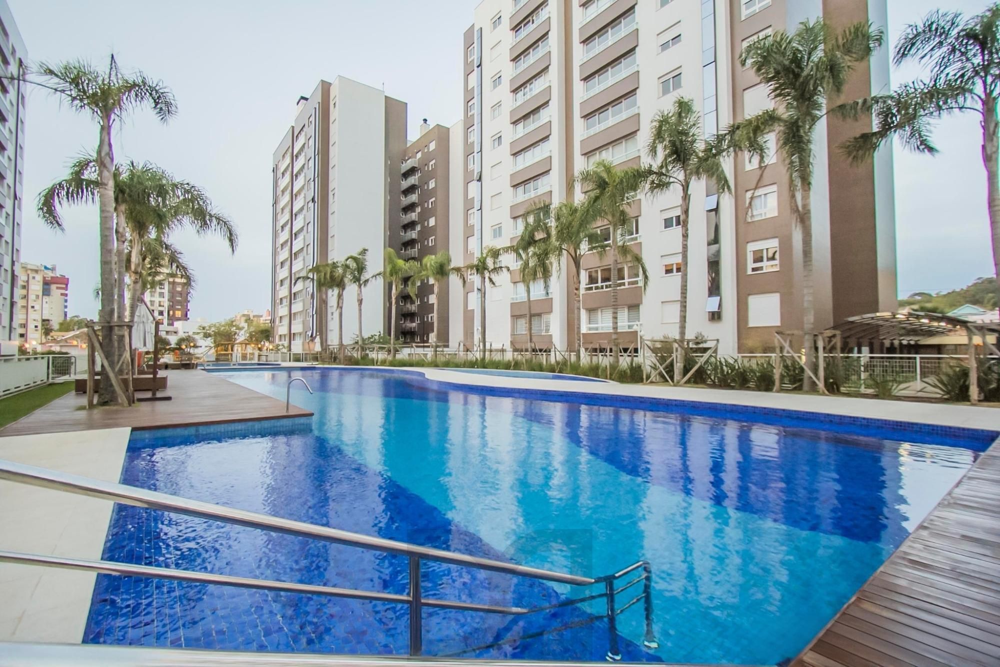 Apartamento com 3 quartos, 3 suítes e 128m² à venda em Menino Deus. — foto 37