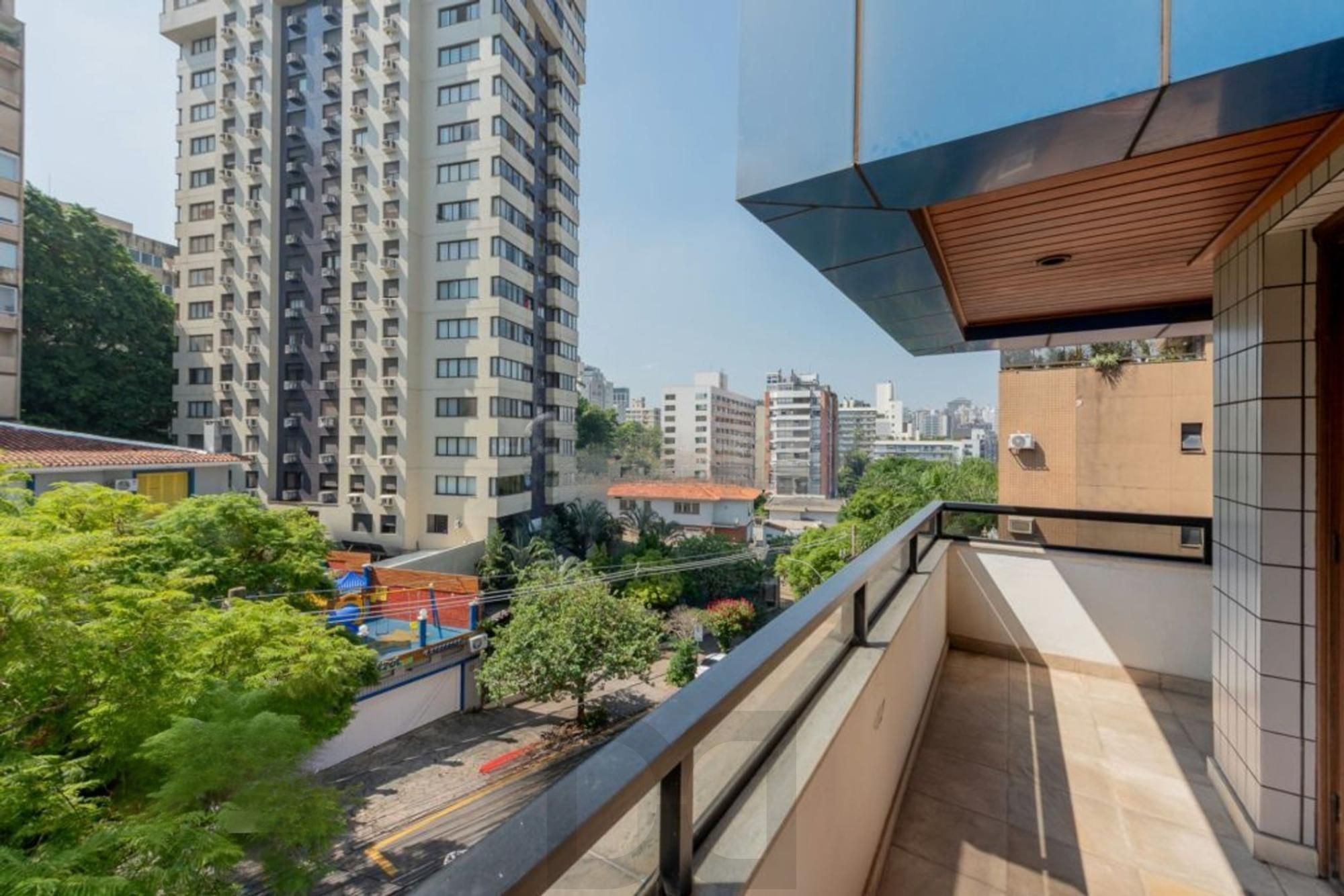 Apartamento de 4 dormitórios, 2 suítes, 2 vagas e elevador na Castro Alves. — foto 40