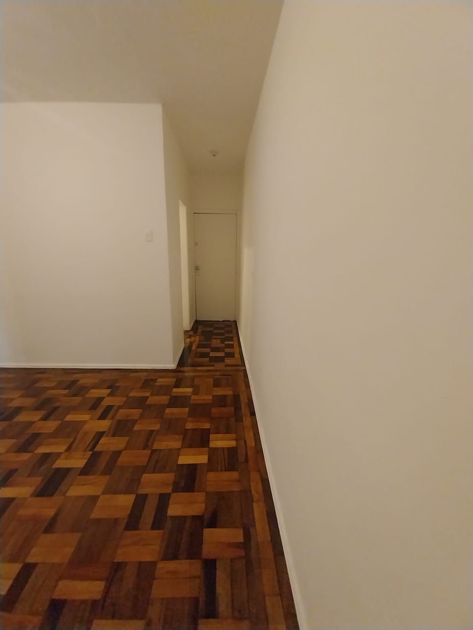 Apartamento de 3 quartos, no bairro rio branco em Porto Alegre. — foto 1