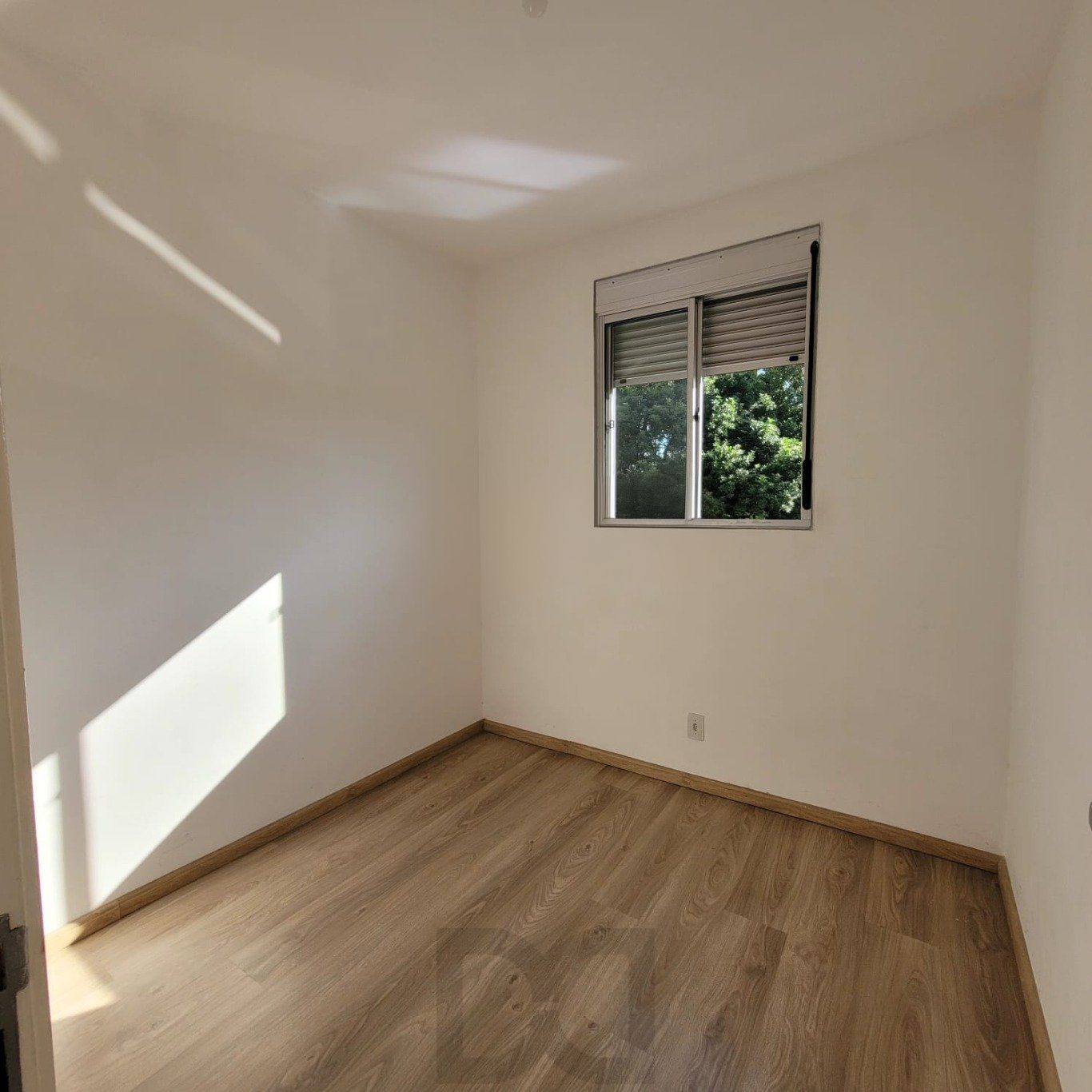 Apartamento de 3 quartos, sacada, 1 vaga no bairro Jardim Planalto. — foto 8