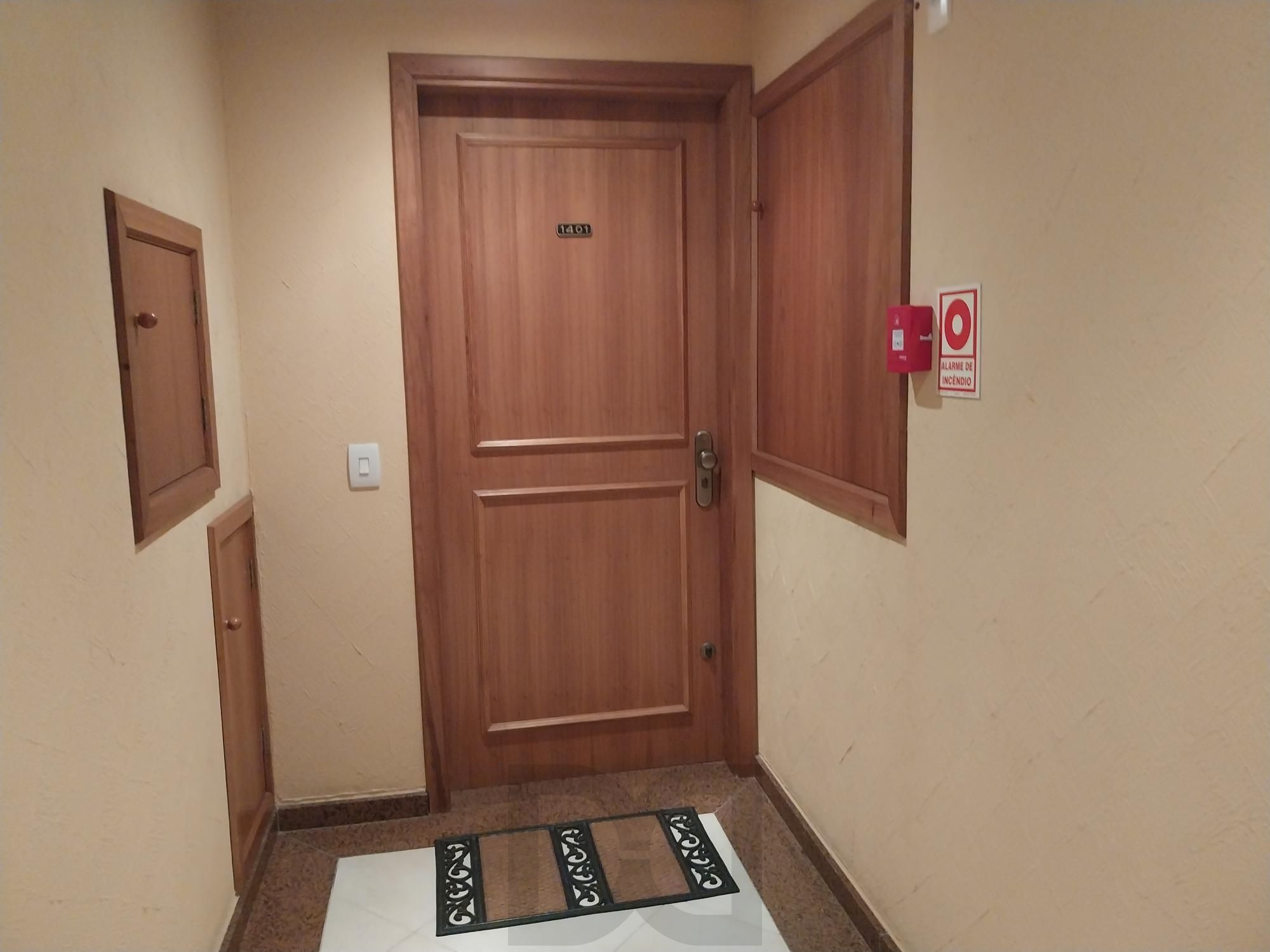 Apartamento de 97m², 2 dormitórios,1suíte, 3 vagas de garagem no Jardim Botânico — foto 40