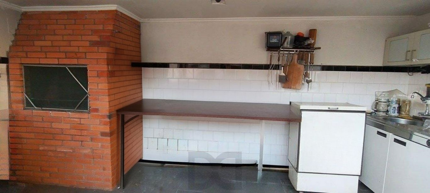 Casa com 4 quartos, 4 vagas e amplo pátio no Bairro Jardim Lindóia — foto 17