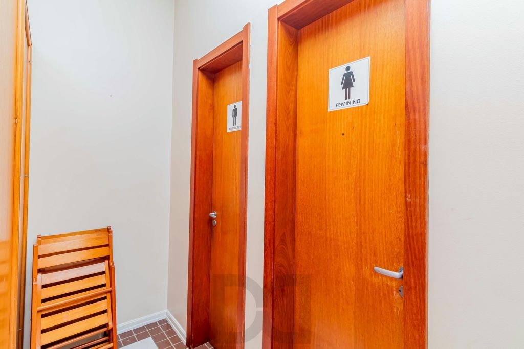 Apartamento com 3 quartos, vaga e elevador no Bairro Menino Deus — foto 37