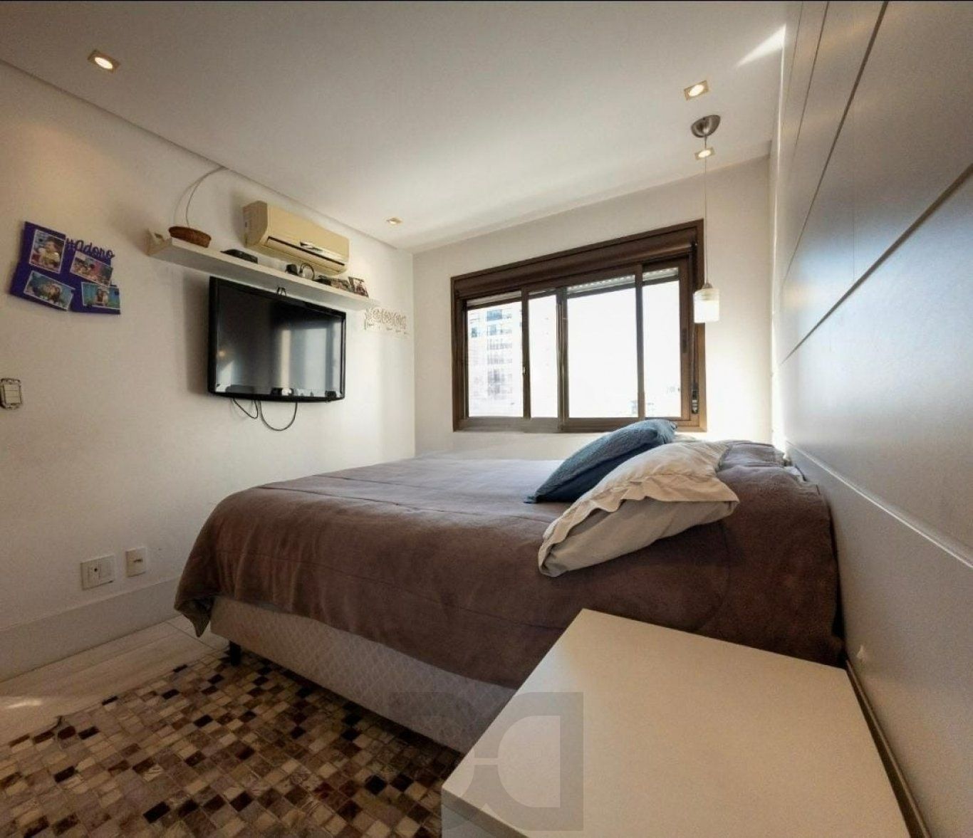 Apartamento de 2 dormitórios, suíte, 1 vaga e elevador, no bairro Boa Vista. — foto 13