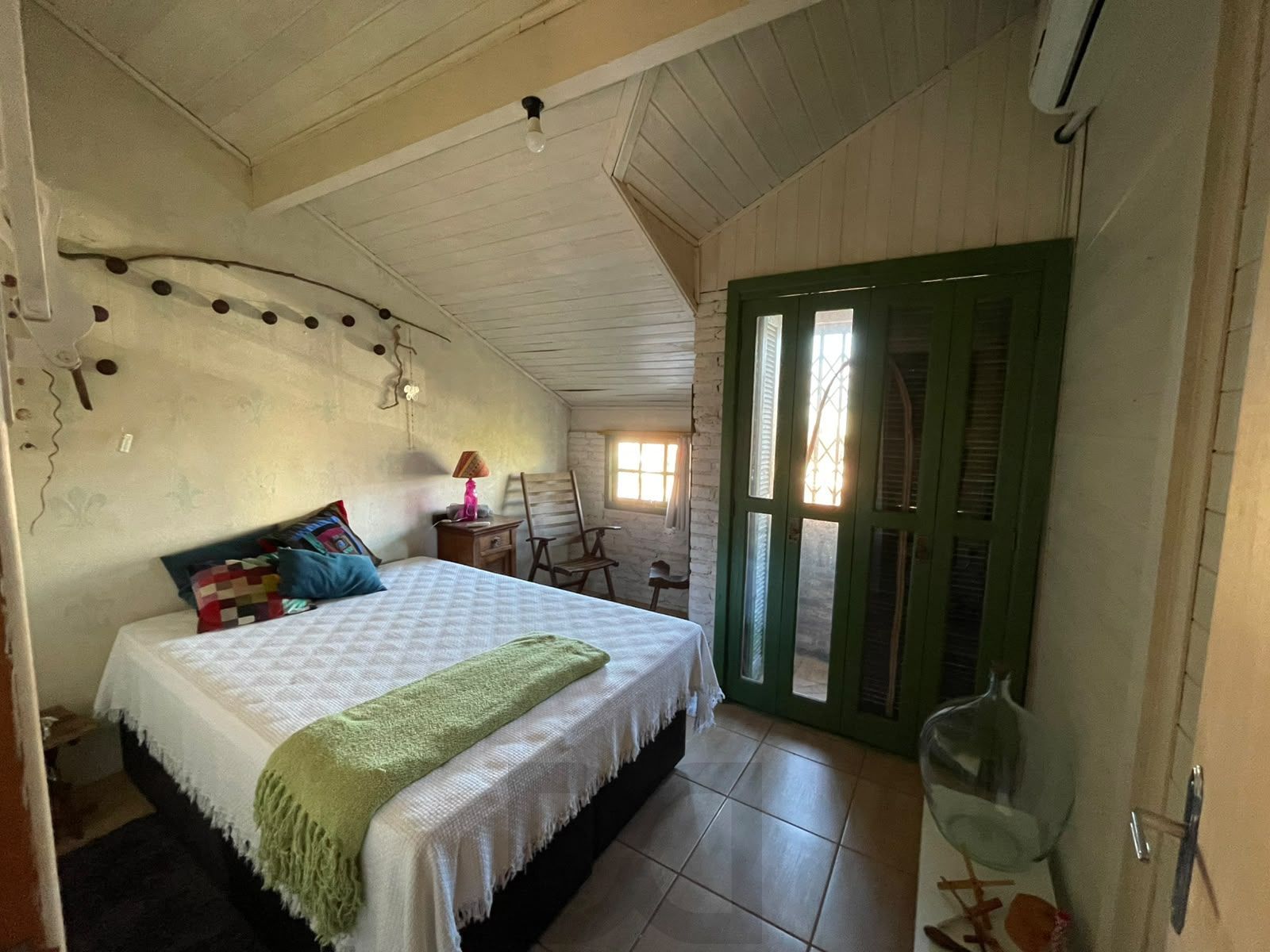 Casa com 3 quartos, suíte e 5 vagas no bairro Santo Antônio. — foto 24