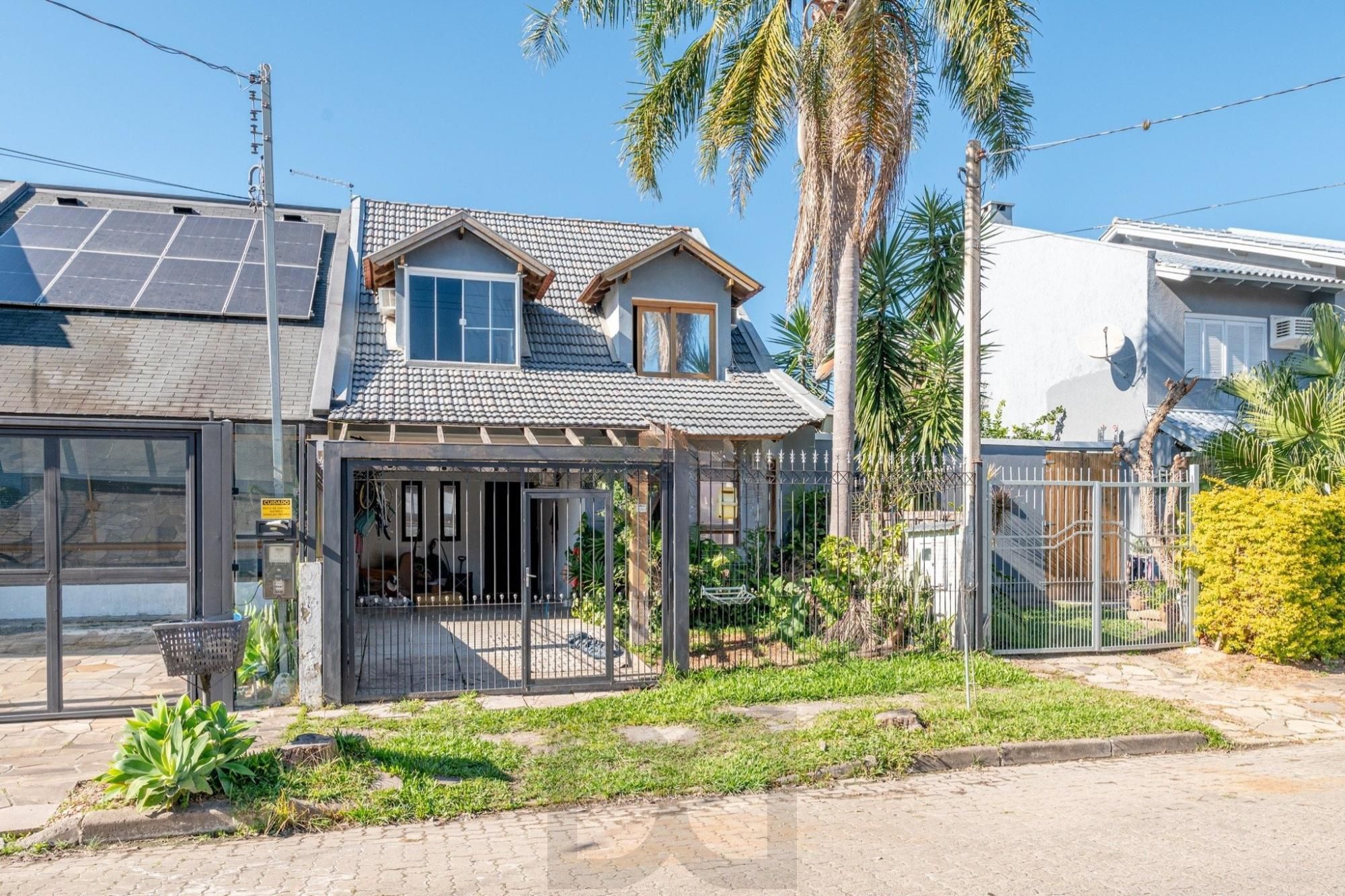 Casa com 2 quartos, 1 suíte, 2 vagas na Hípica. — foto 1