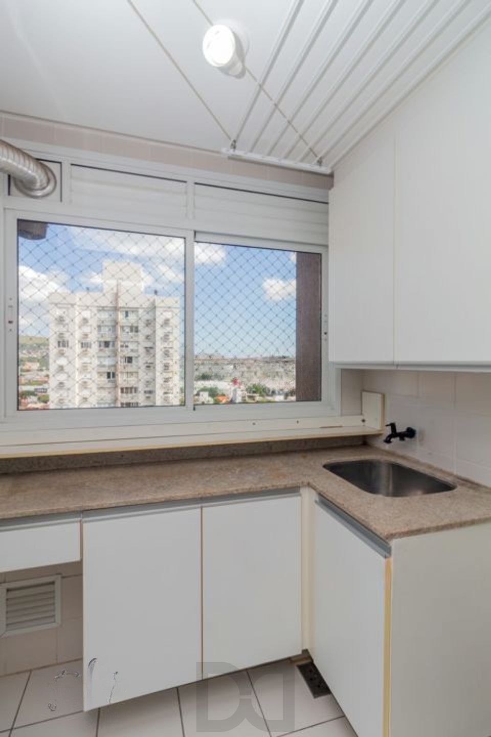 Apartamento 2 Dormitórios com Elevador e 2 Vagas à Venda no Jardim Botânico — foto 10