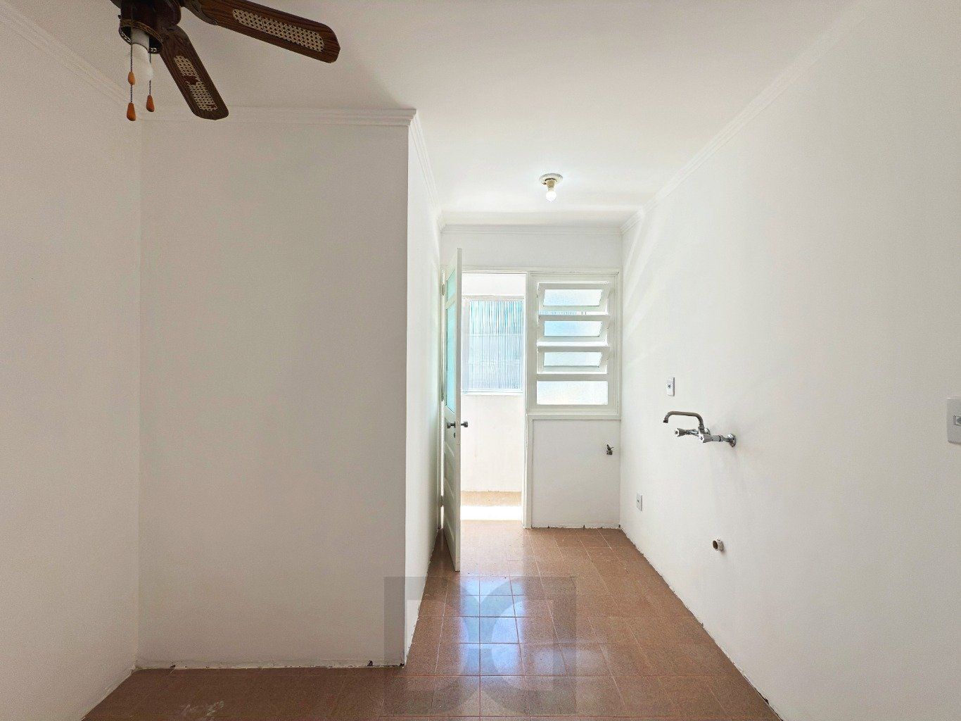 Cobertura com 2 quartos, vaga, elevador e churrasqueira  no bairro Cristal. — foto 17