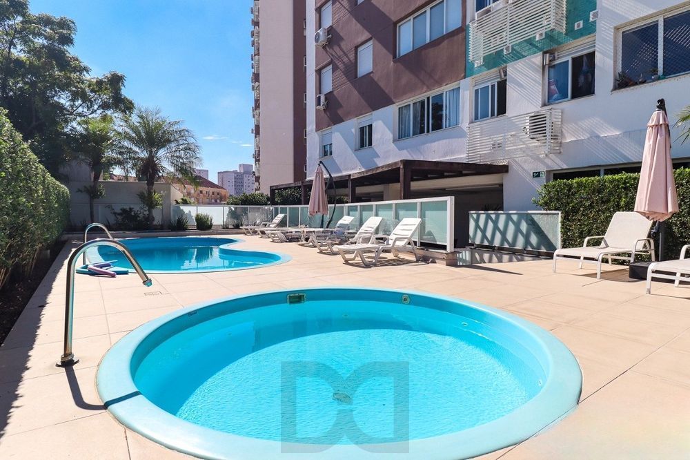 Apartamento de 3 quartos, suíte, elevador e 1 vaga no bairro Azenha — foto 33