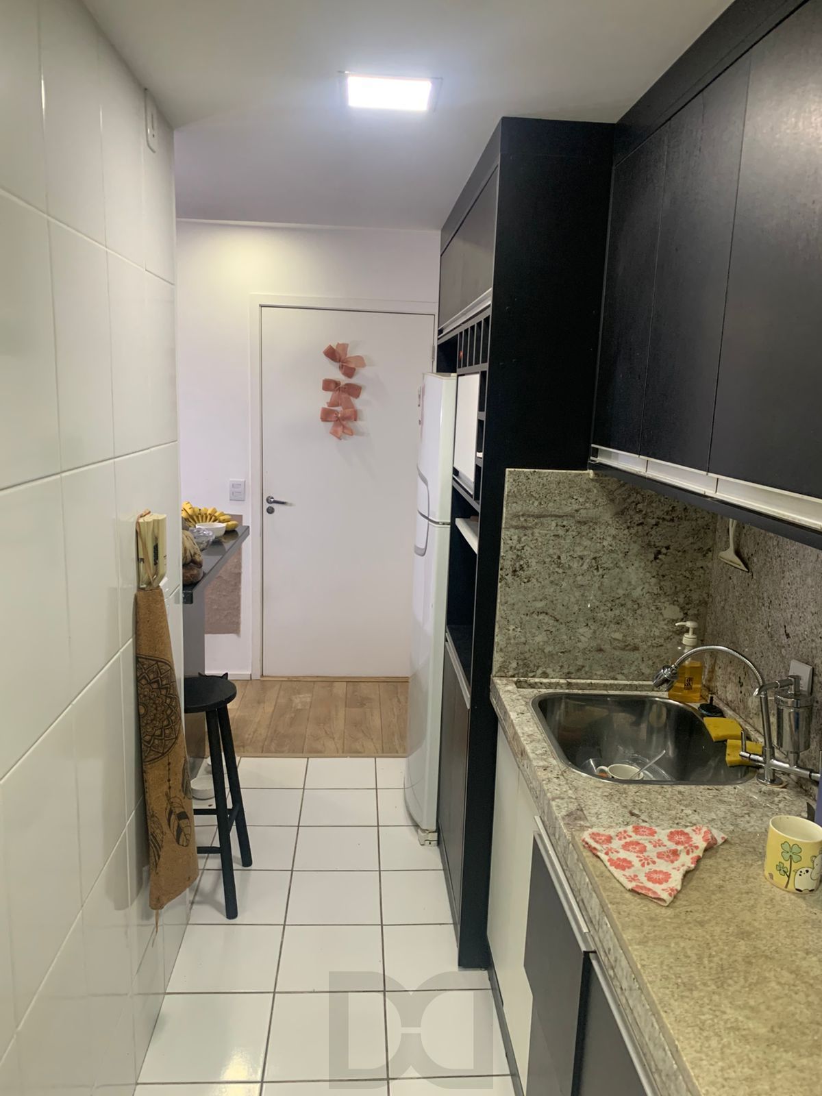 Apartamento com 3 quartos, elevador, sacada e 1 vaga Sarandi. — foto 27