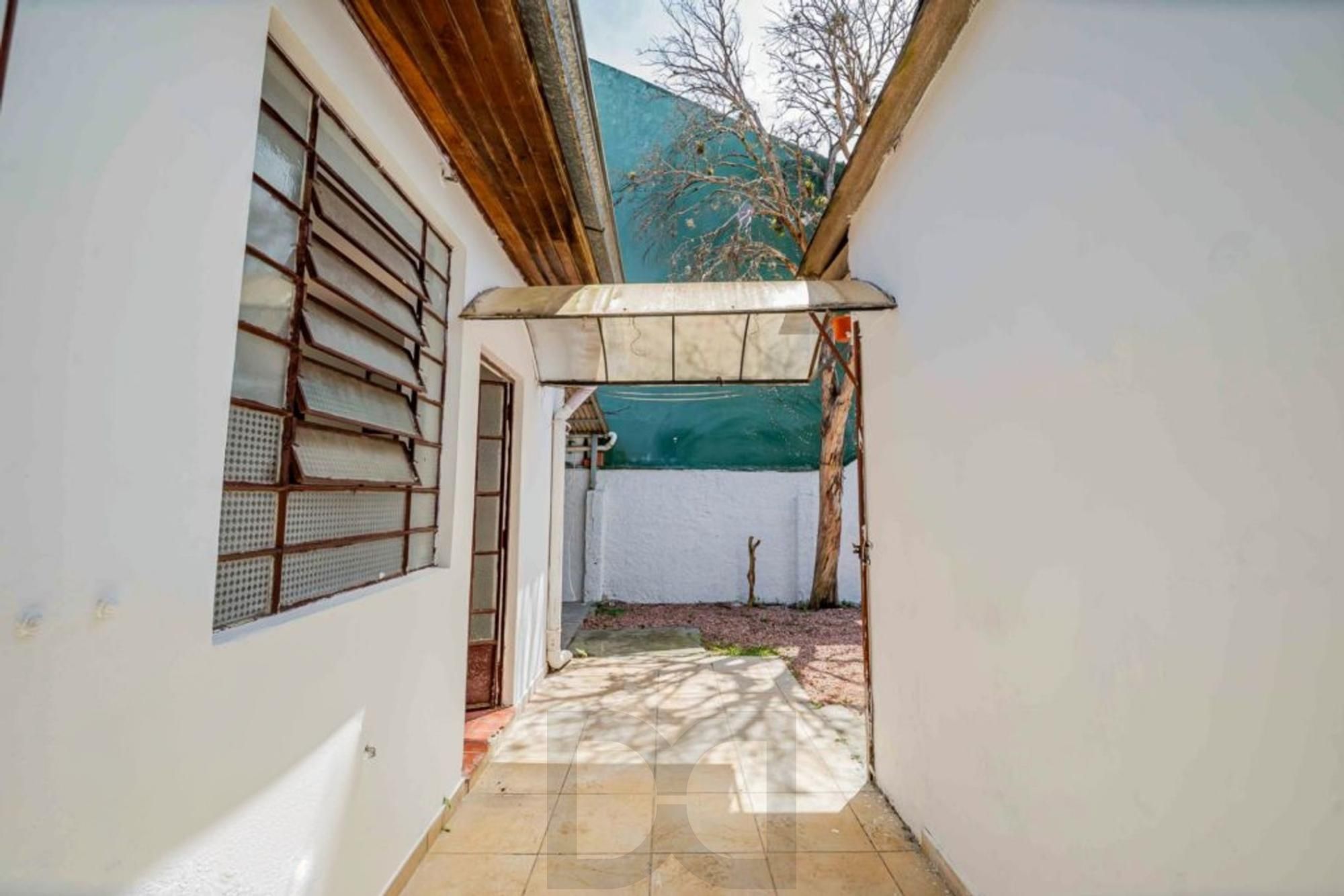Casa de 2 dormitórios, churrasqueira, pátio, 4 vagas no bairro Ipanema — foto 23
