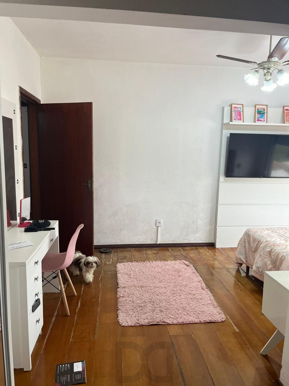 Casa com 4 quartos, sendo 1 suíte, vaga e Piscina Bairro Cavalhada — foto 14