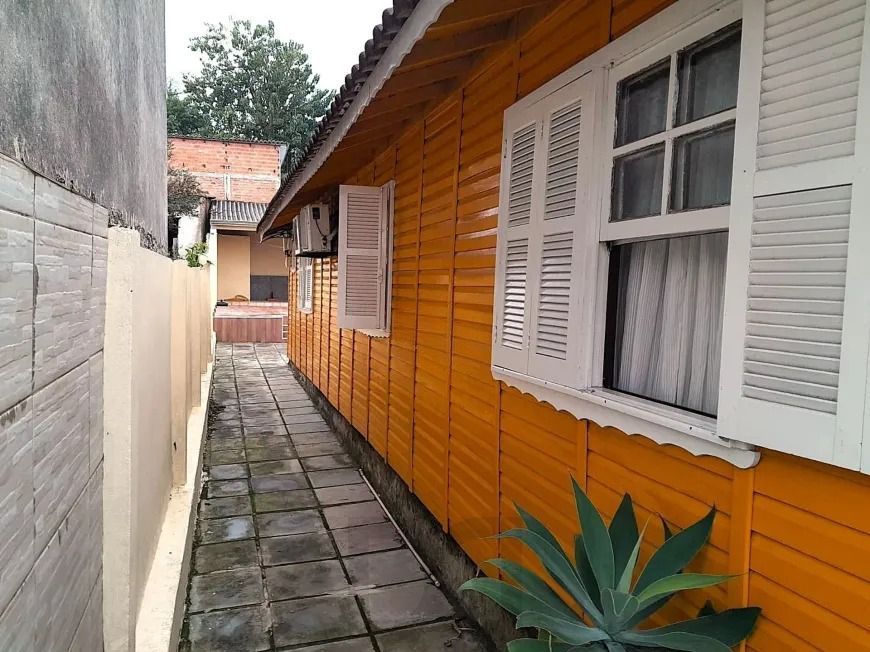 Casa com 3 Quartos e 3 banheiros à Venda, 387 m² — foto 33