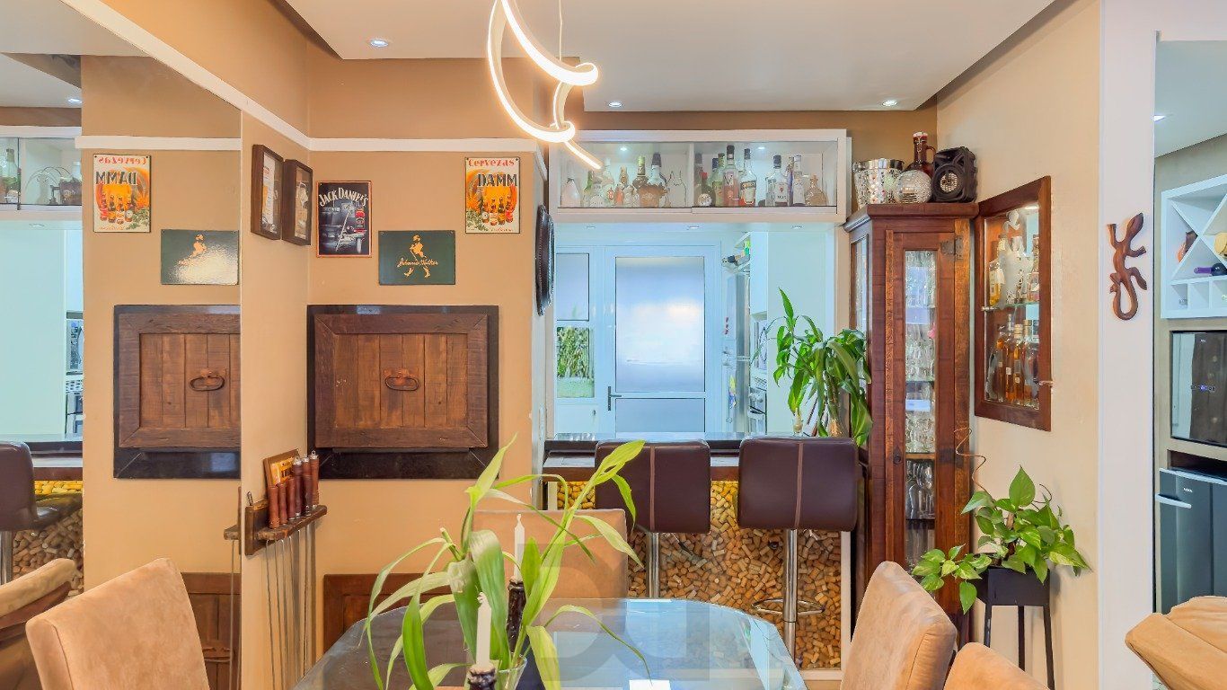 Casa com 4 quartos e 2 vagas em condomínio fechado no Bairro Ecoville. — foto 3