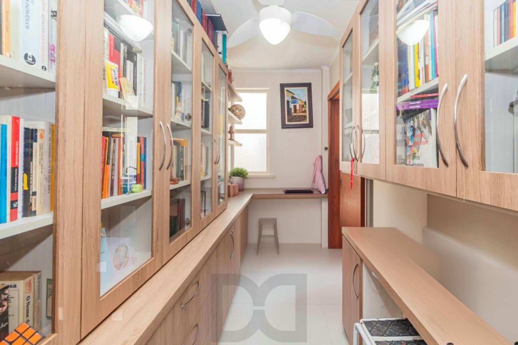 Apartamento 3 quartos, 1 suíte, 2 vagas no Petrópolis. — foto 12