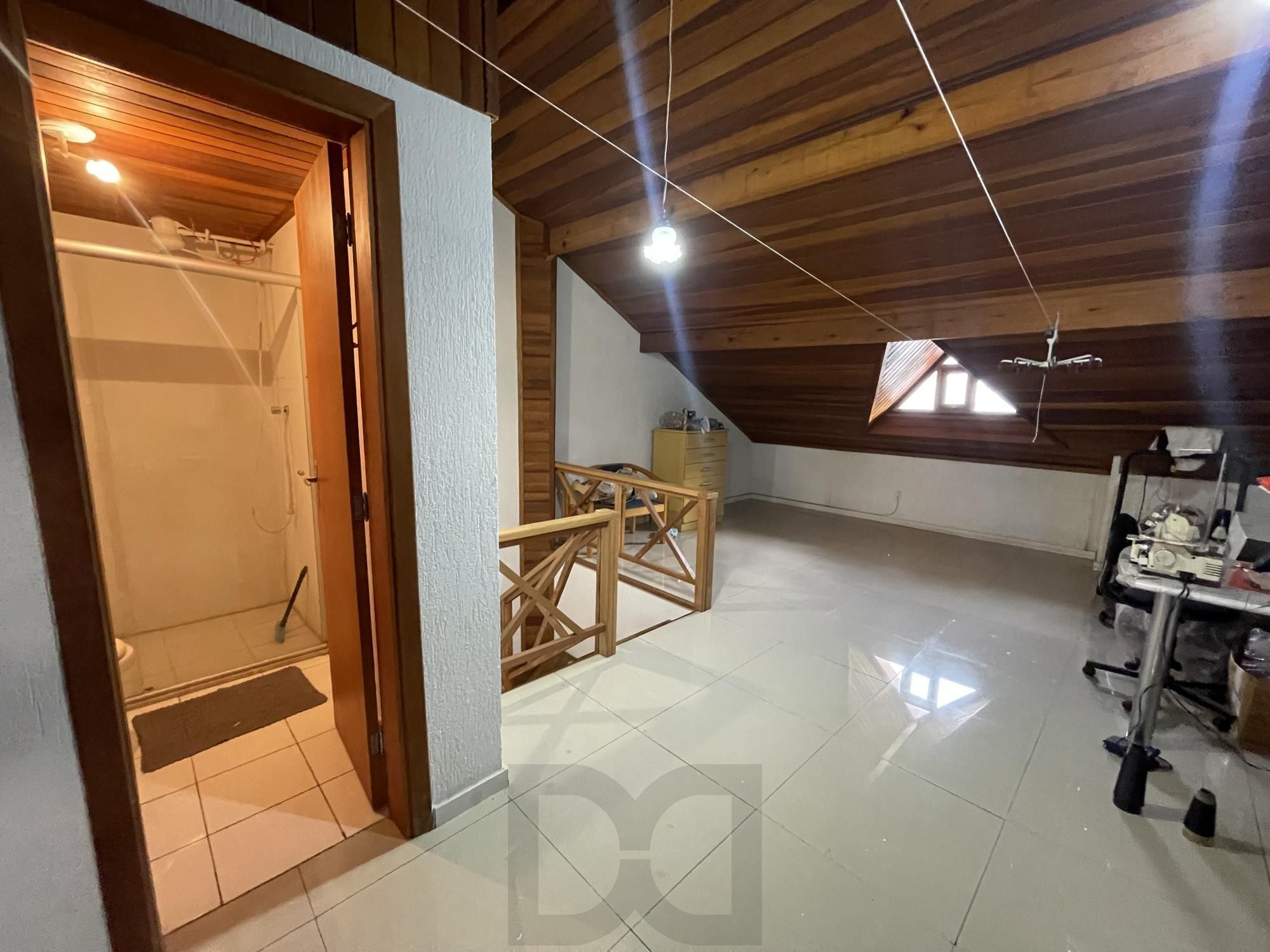 Casa Sobrado semi mobiliada com 3 dormitórios e vaga no Bairro Jardim Floresta — foto 10