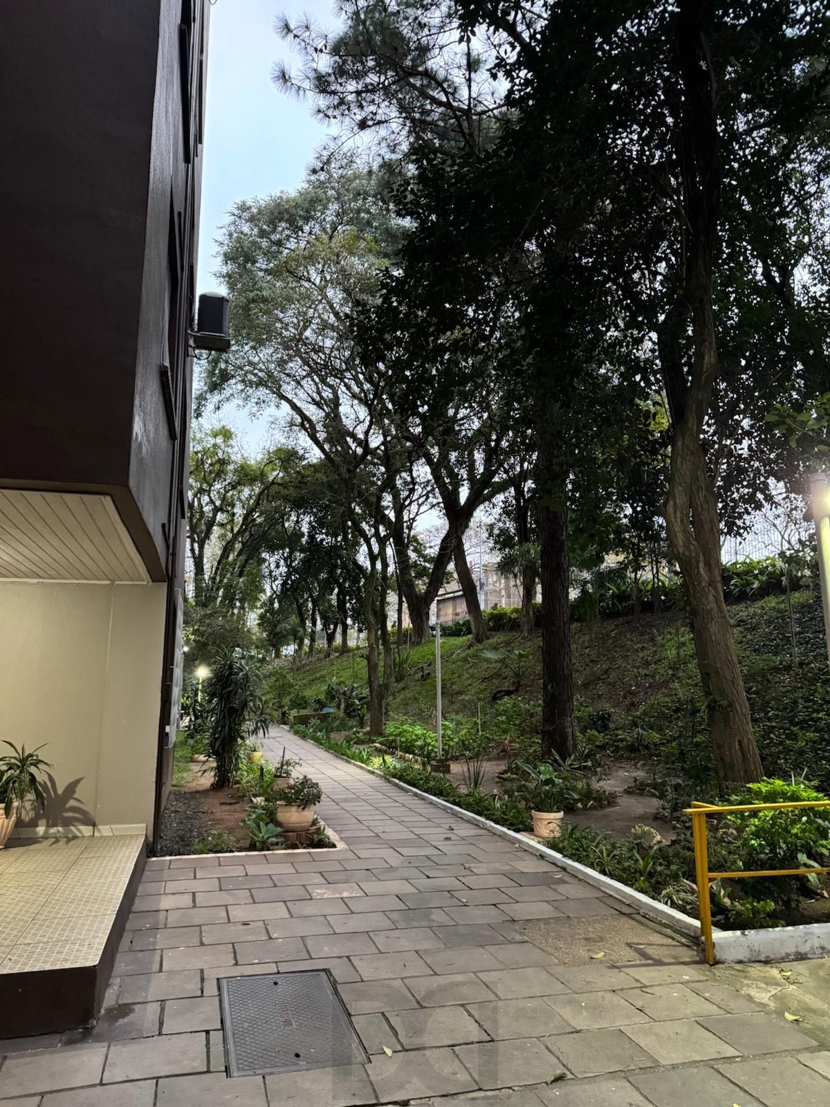 Apartamento com 1 Quarto e 1 vaga à Venda, 42 m² por R$ 200mil Bairro Cristal — foto 26