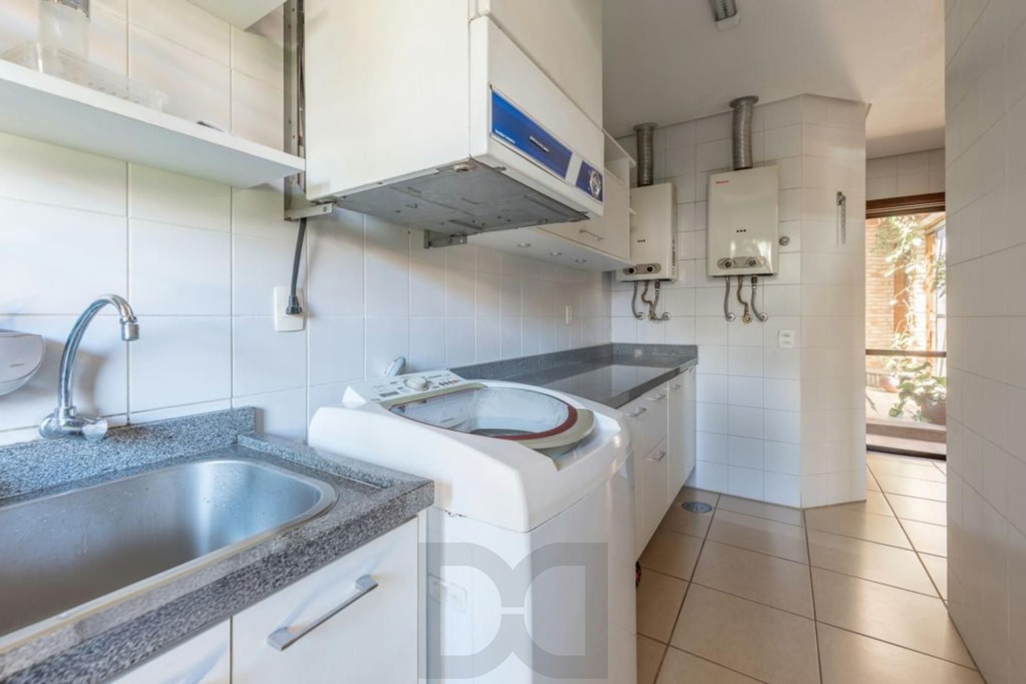 Casa com 5 dormitórios, 2 suítes, 2 vagas e 360m² à venda no Jardim Itu Sabará. — foto 17
